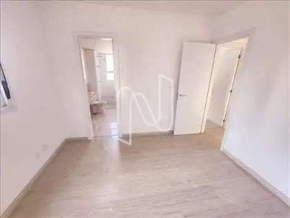 Quarto 1 semi-suíte