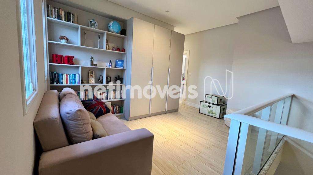 Sala intima 2º piso