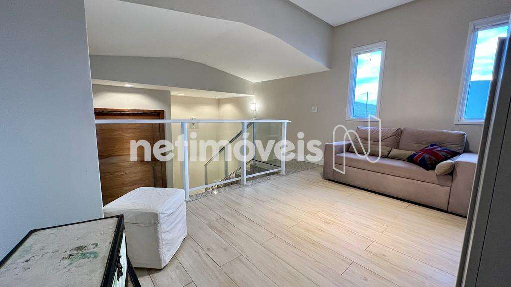 Sala intima 2º piso