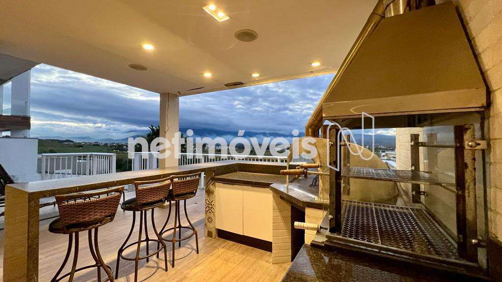 Espaço gourmet: churrasqueira /forno pizza