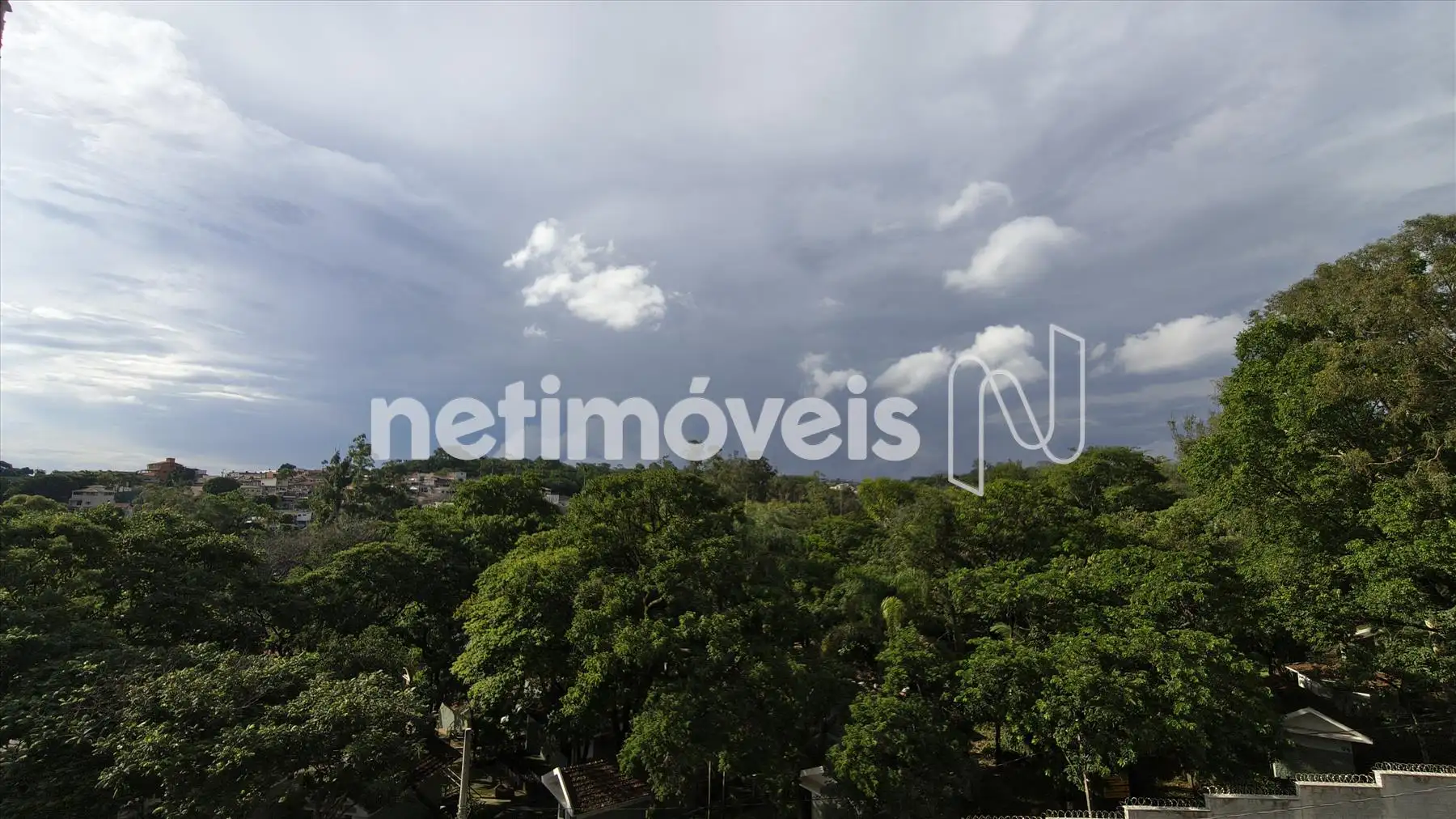 vista da sala e suíte