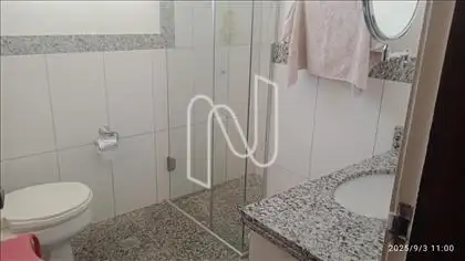 Outra vista banheiro social