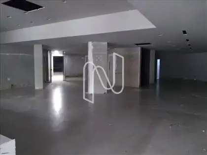 Vaga de garagem coberta