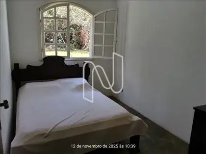 Terceiro quarto.