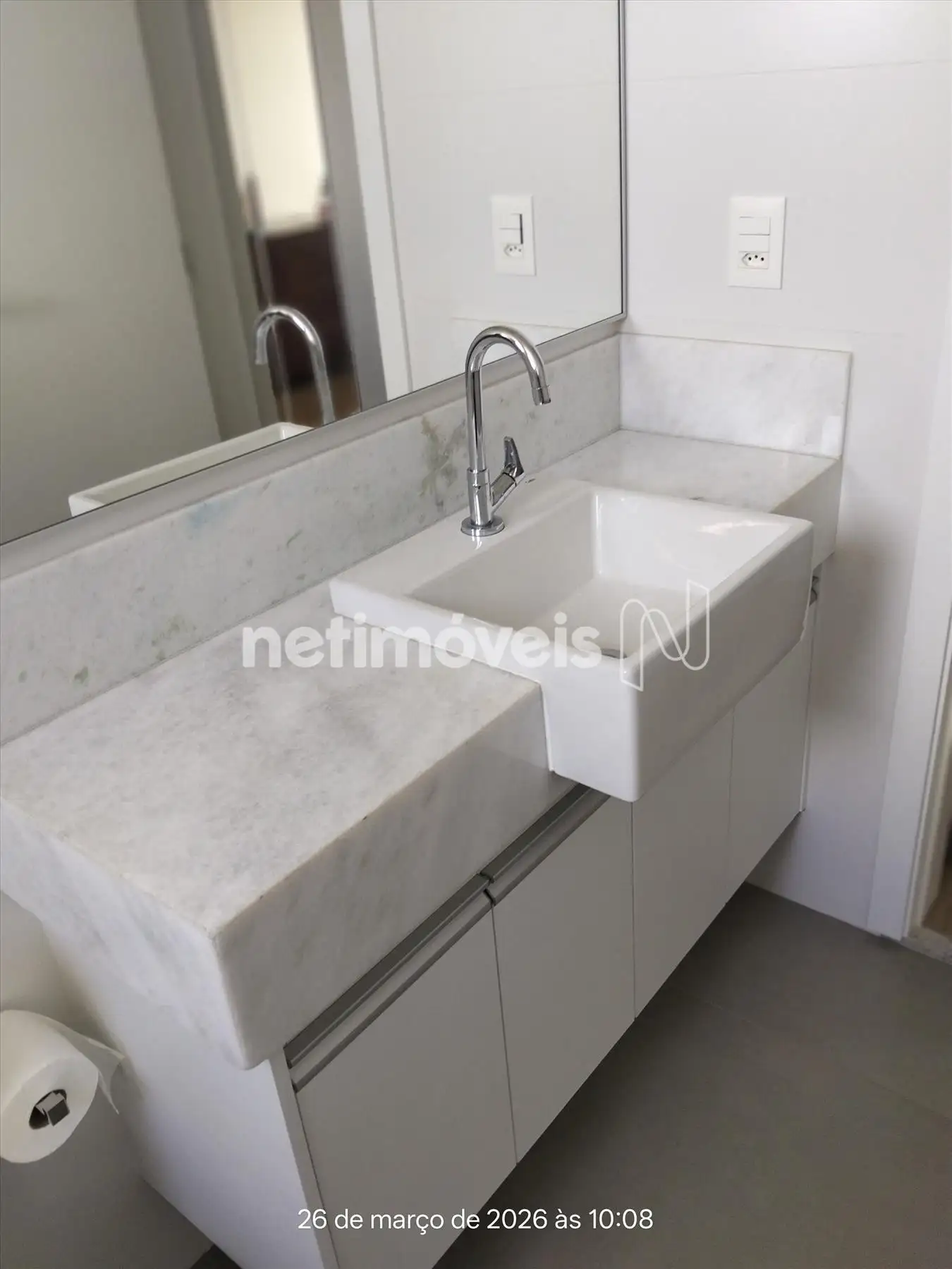 Outro ângulo banho suíte.