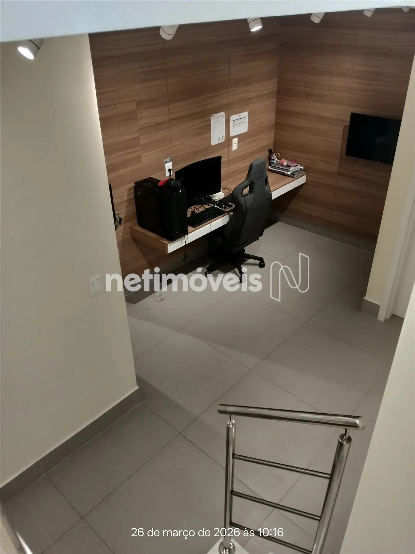 Outro ãngulo da sala de recepção.