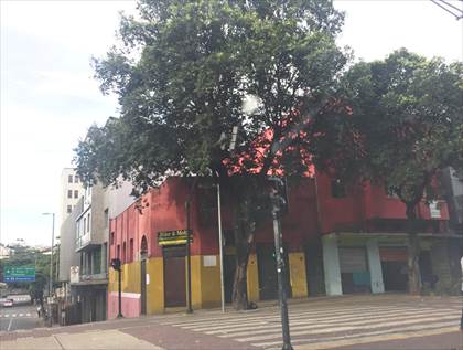 Loja esquina S Drumont 