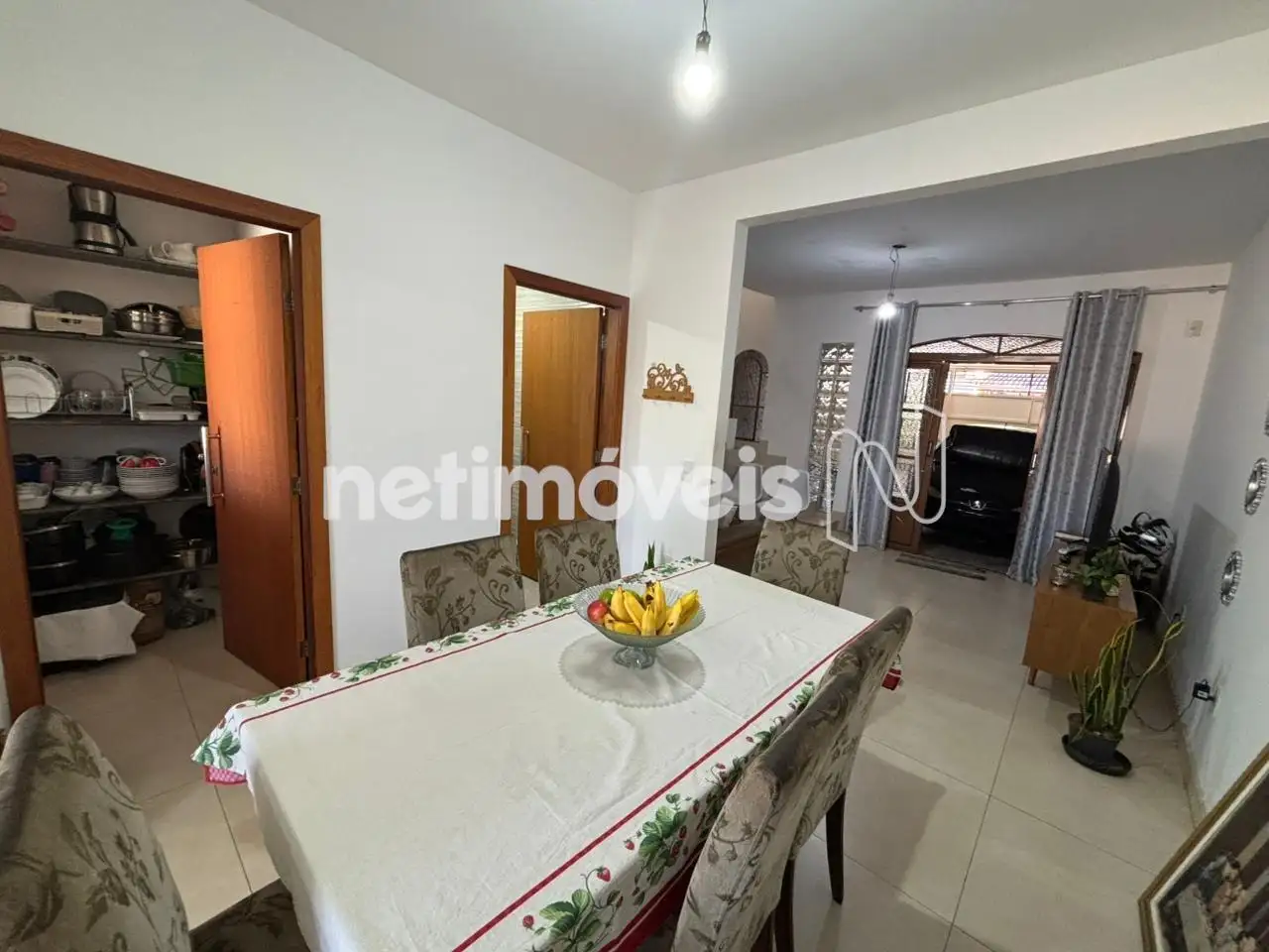 Casa para comprar com 106 m², 3 quartos, 2 banheiros, 2 vagas em Rua Edith Barbosa Rocha, Letícia, Belo Horizonte