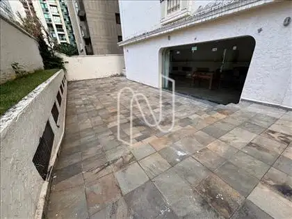 Pátio do prédio 