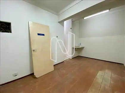   Casa-Comercial-Residencial-Funcionários