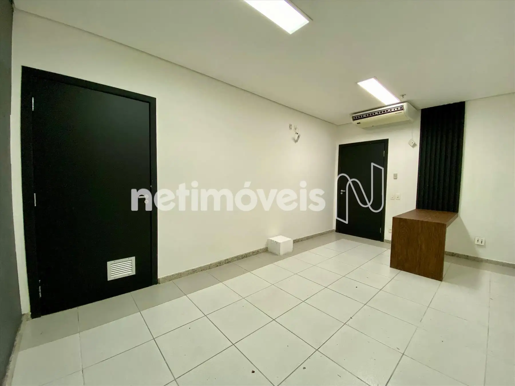 Loja-Comercial-Funcionários