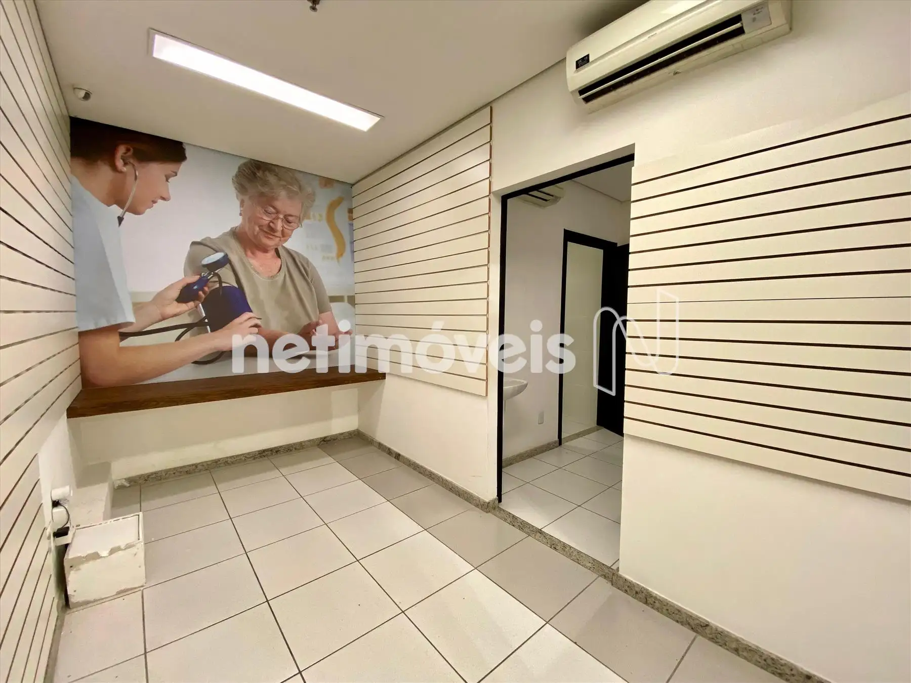 Loja-Comercial-Funcionários