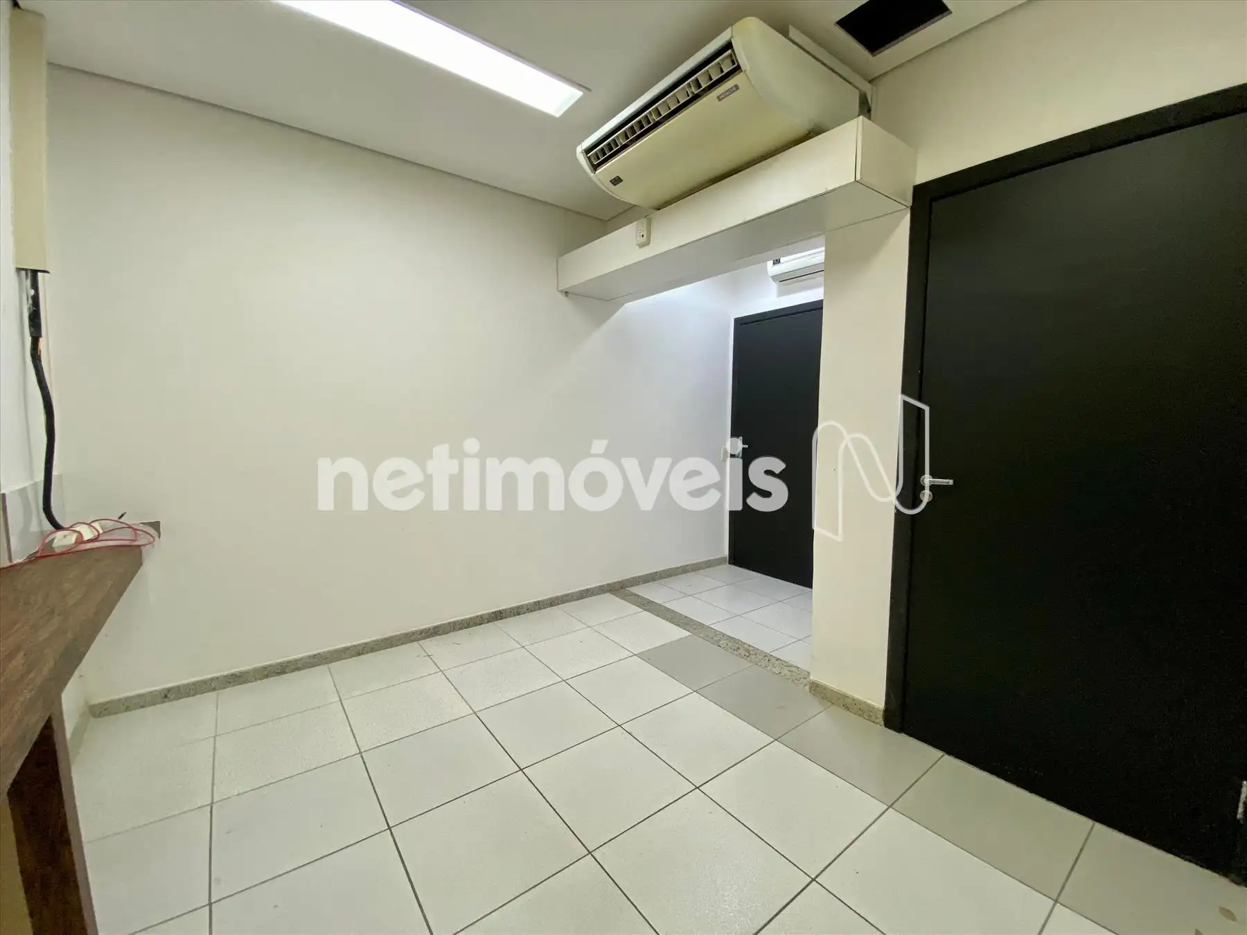 Loja-Comercial-Funcionários