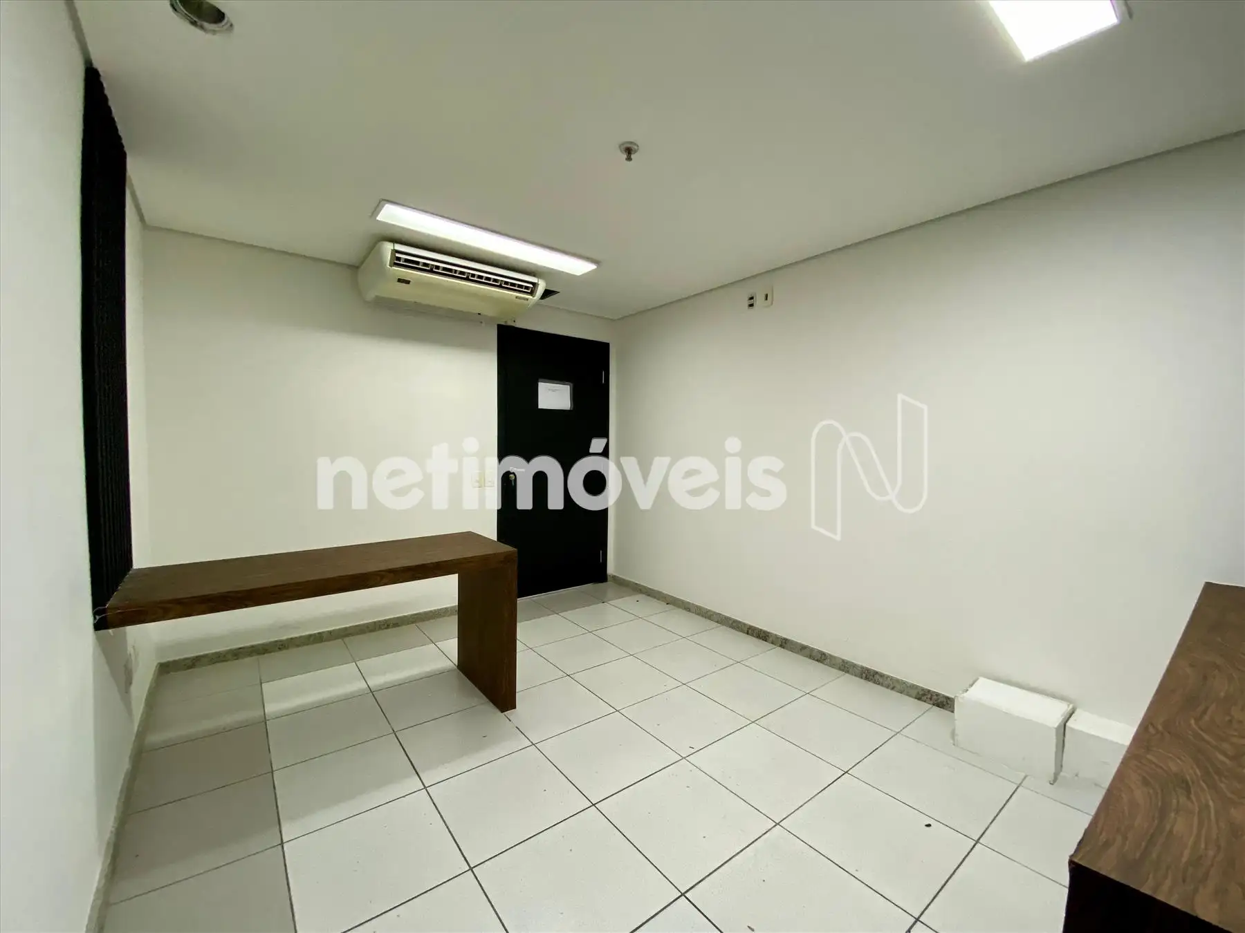 Loja-Comercial-Funcionários