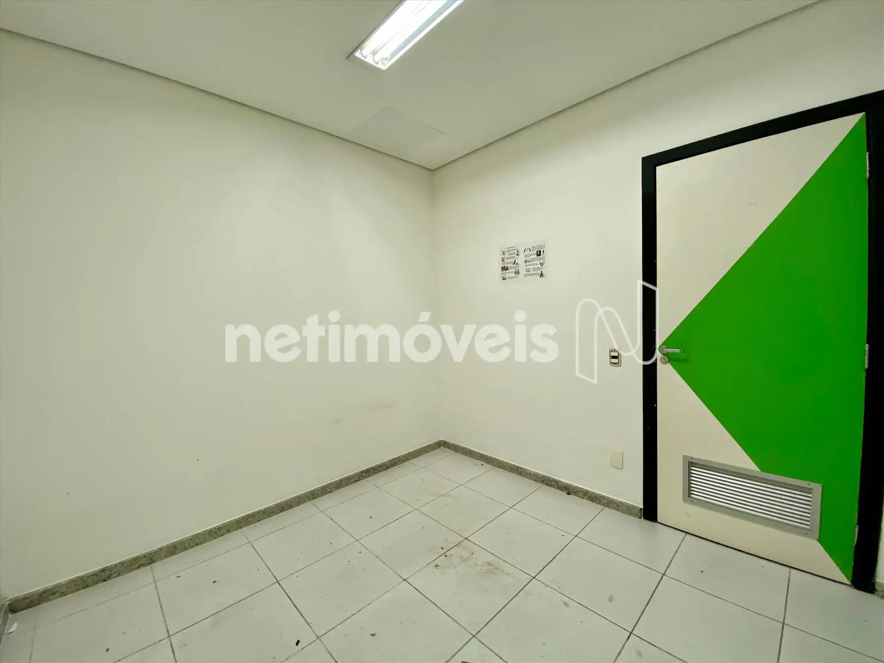 Loja-Comercial-Funcionários