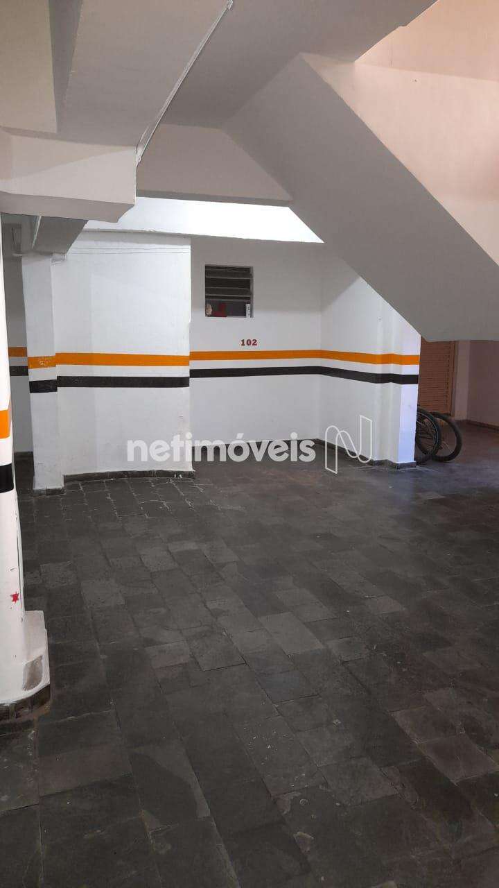 Estacionamento / Garagem