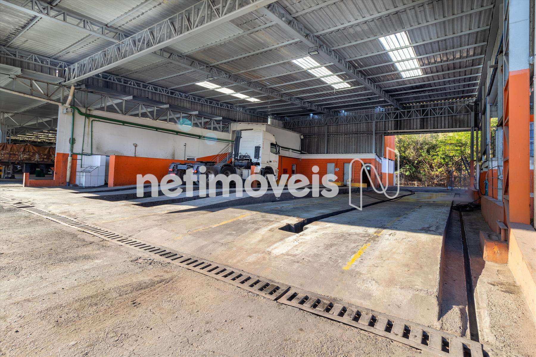 Área / Lote Garagem 