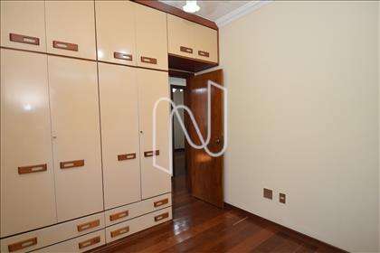 1° pavimento - Quarto 02 com armário 