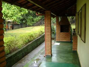 AREA DE CHURRASQUEIRA