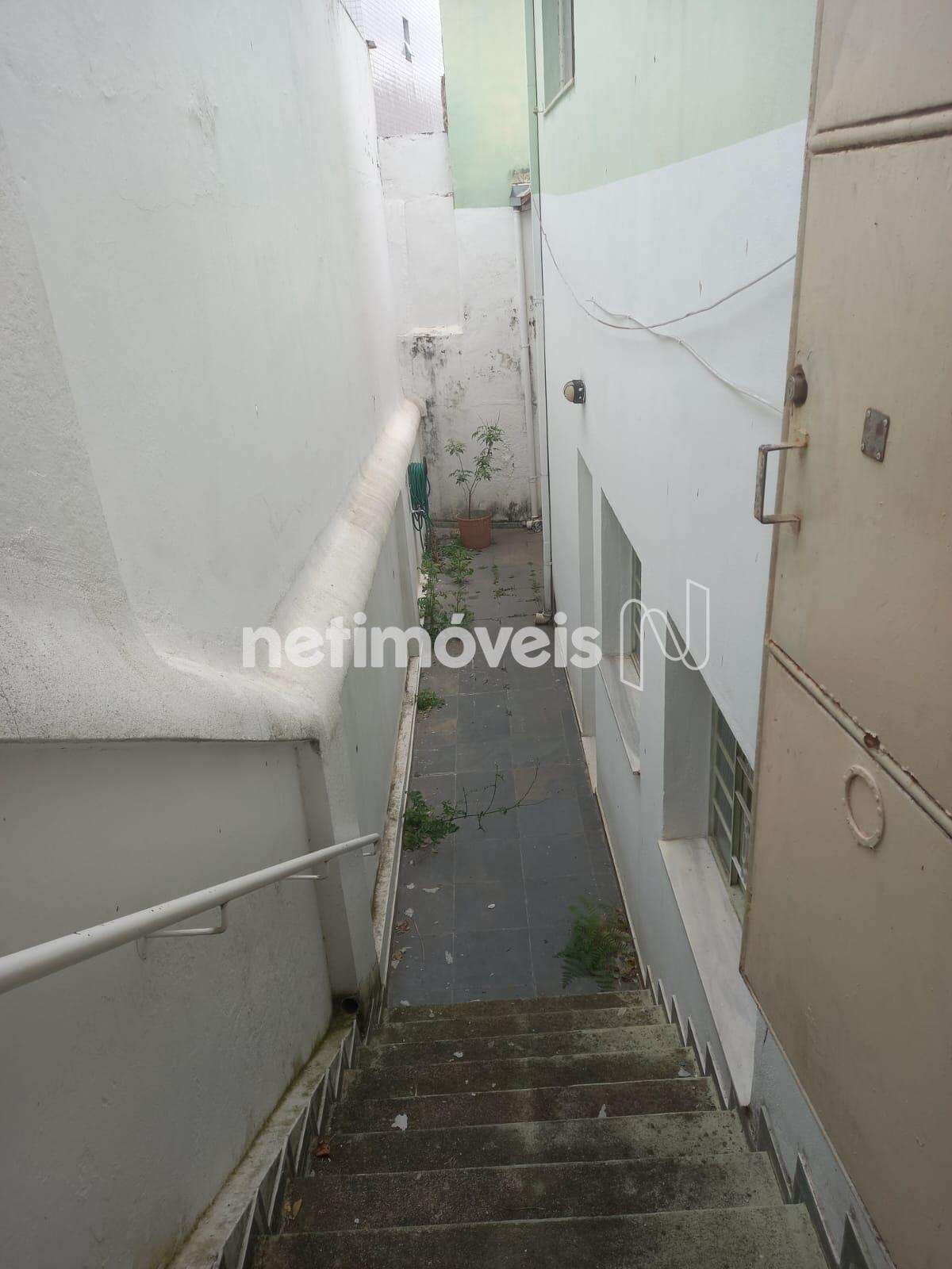 Entrada apartamento inferior