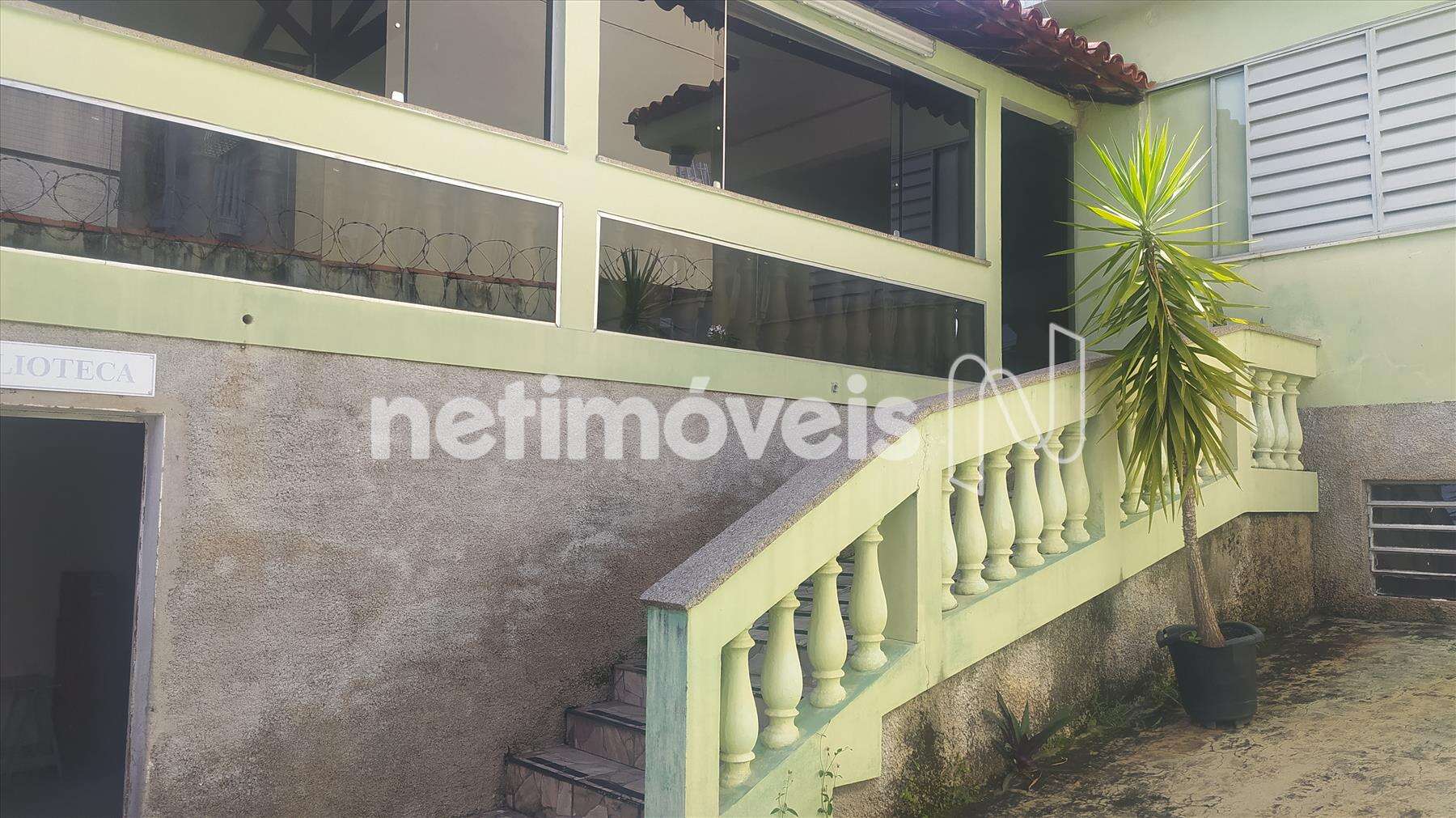 Casa para comprar com 936 m², 3 banheiros, 3 vagas em Santa Rosa, Belo Horizonte