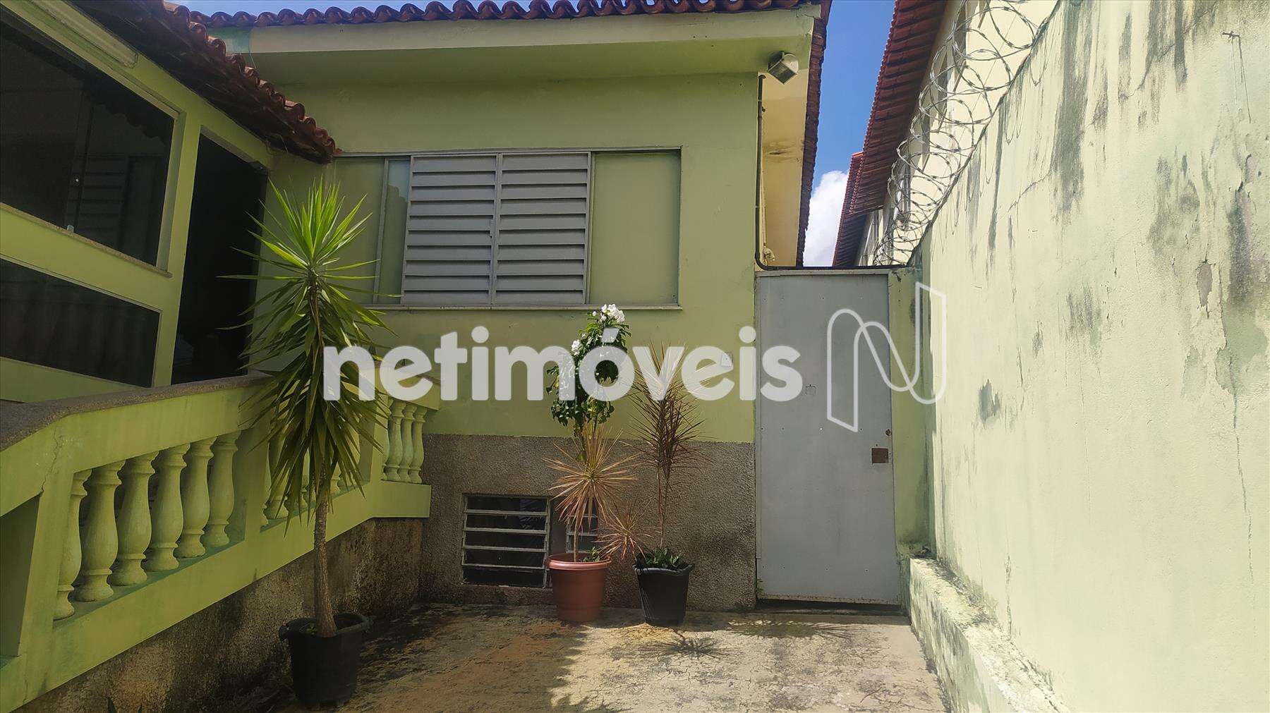 Casa para comprar com 936 m², 3 banheiros, 3 vagas em Santa Rosa, Belo Horizonte