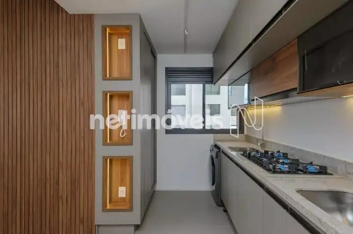 Cozinha e área de serviço