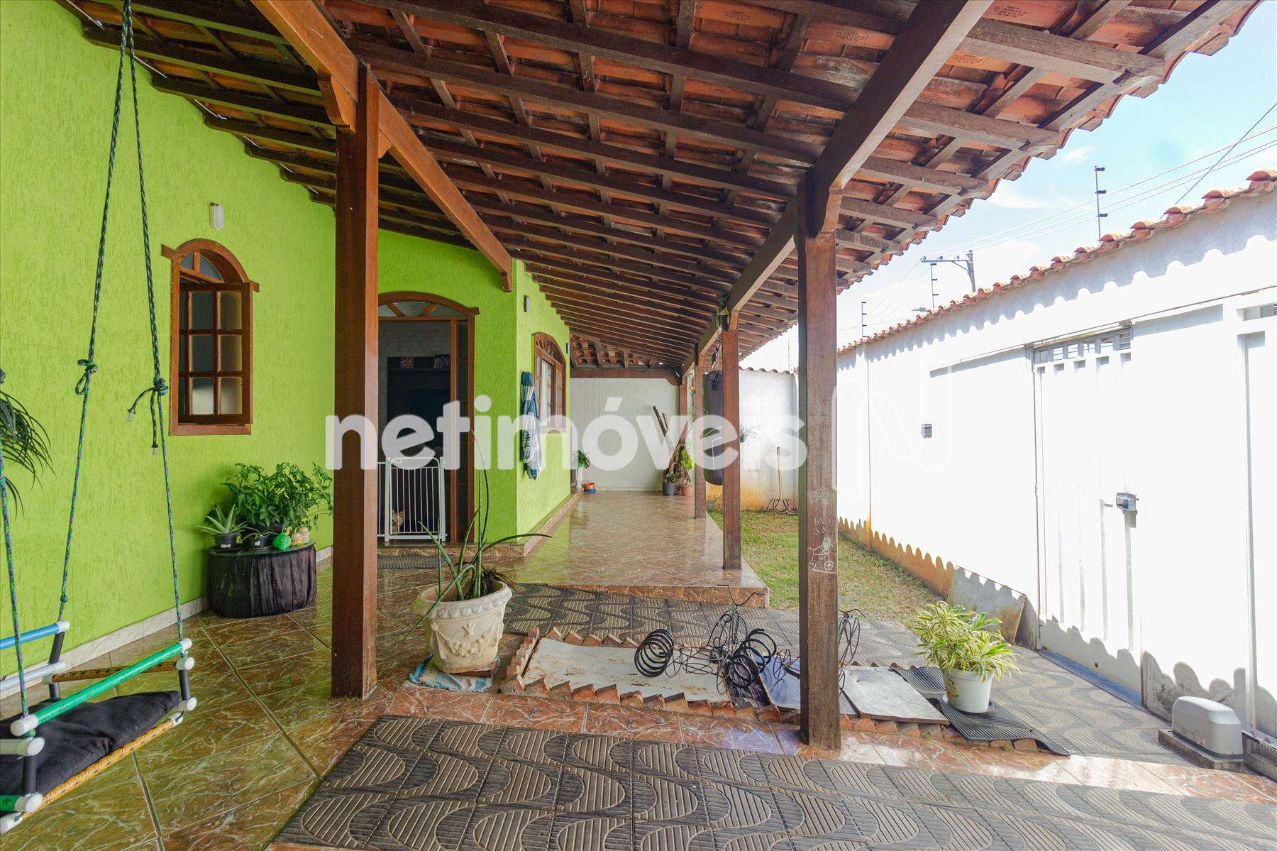 Casa para comprar com 210 m², 4 quartos, 3 banheiros, 2 vagas em Rua Humberto de Campos, Jardim Leblon, Belo Horizonte