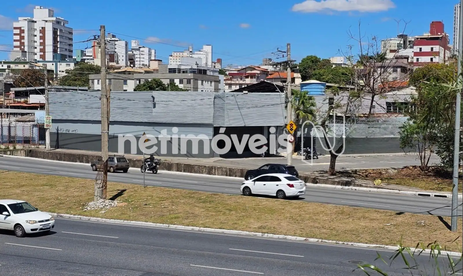 Galpão para comprar com 1551 m², 15 vagas em Avenida Cristiano Machado, Maria Virgínia, Belo Horizonte