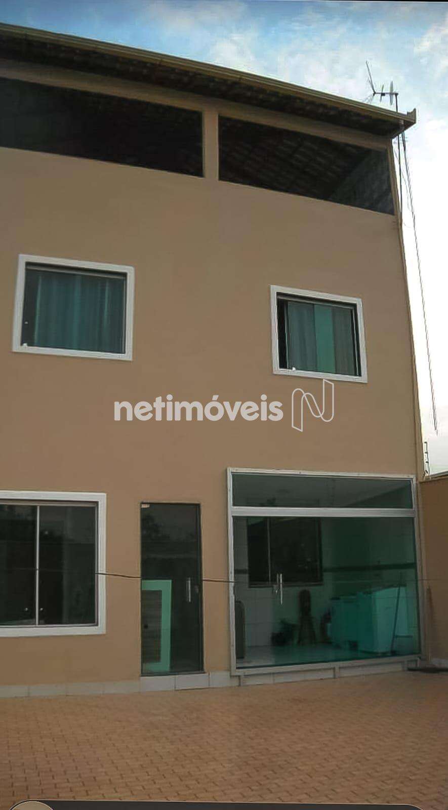 Parte de Trás da casa e quintal