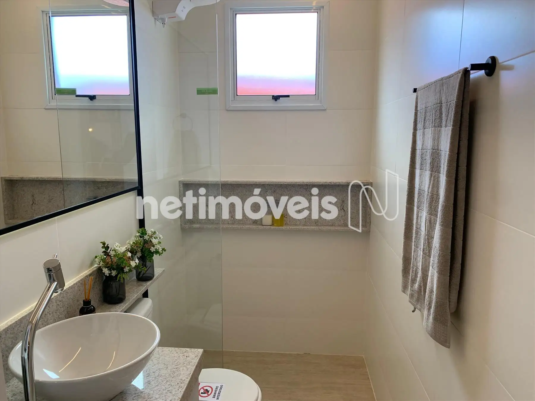 Apartamento com 2 quartos — Indaiá, Belo Horizonte