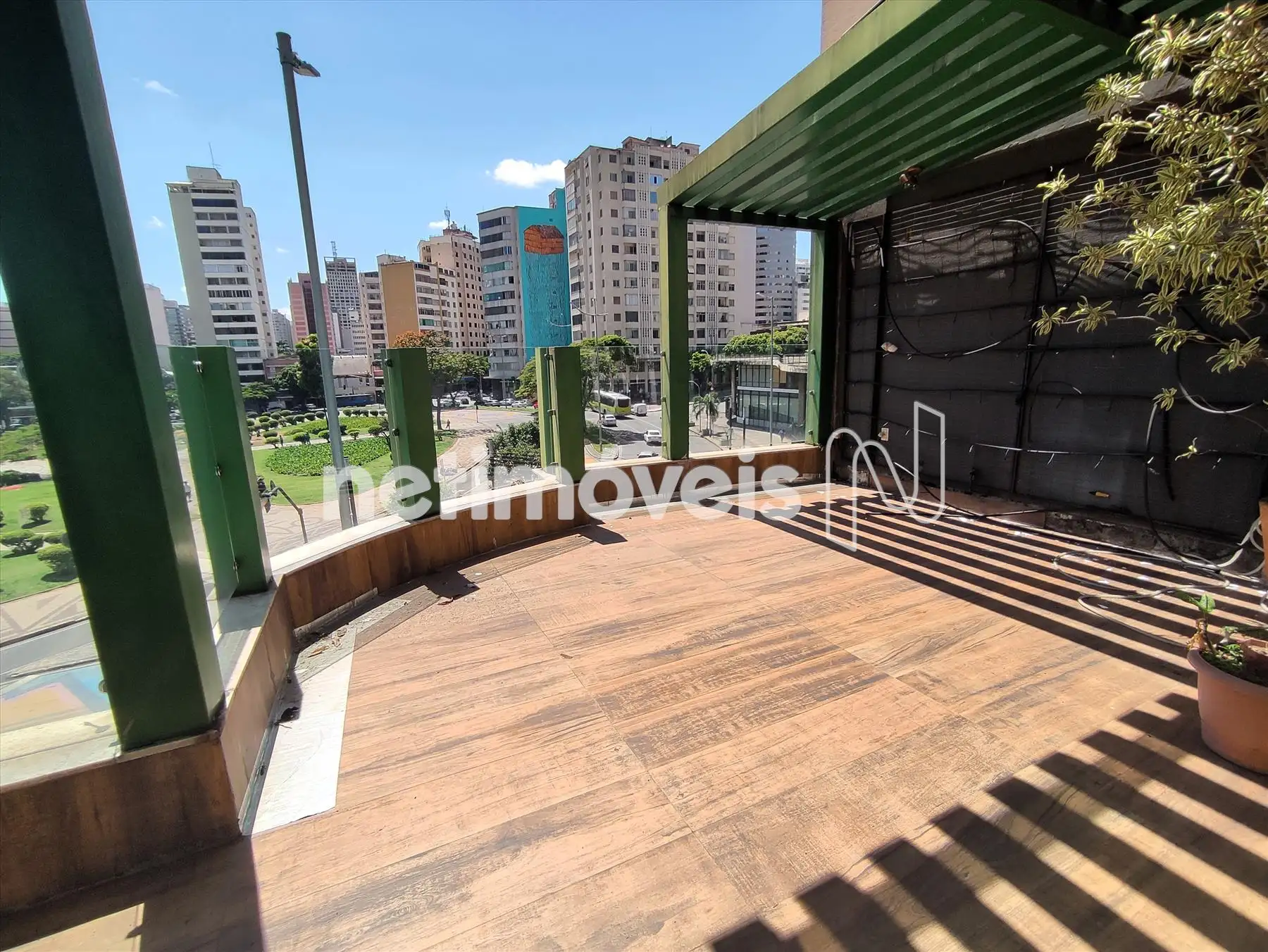 Varandão convivência vista Praça Raul Soares