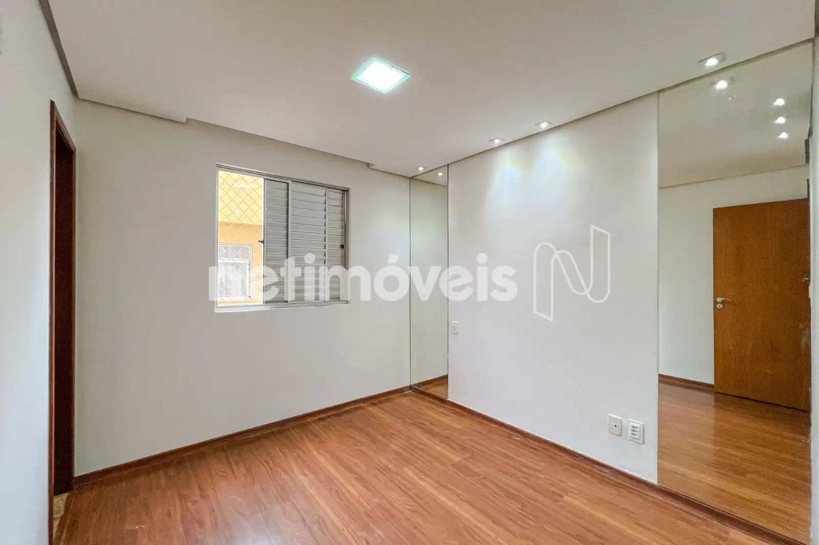 Quarto 01 - Suíte e Closet