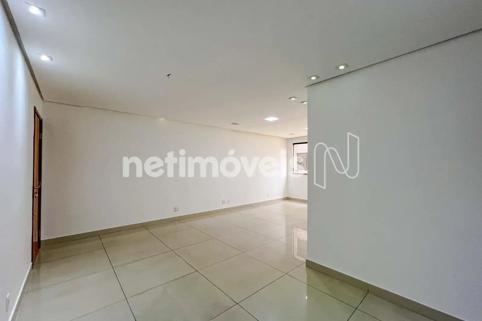 Sala  para dois  ambientes  gingante 