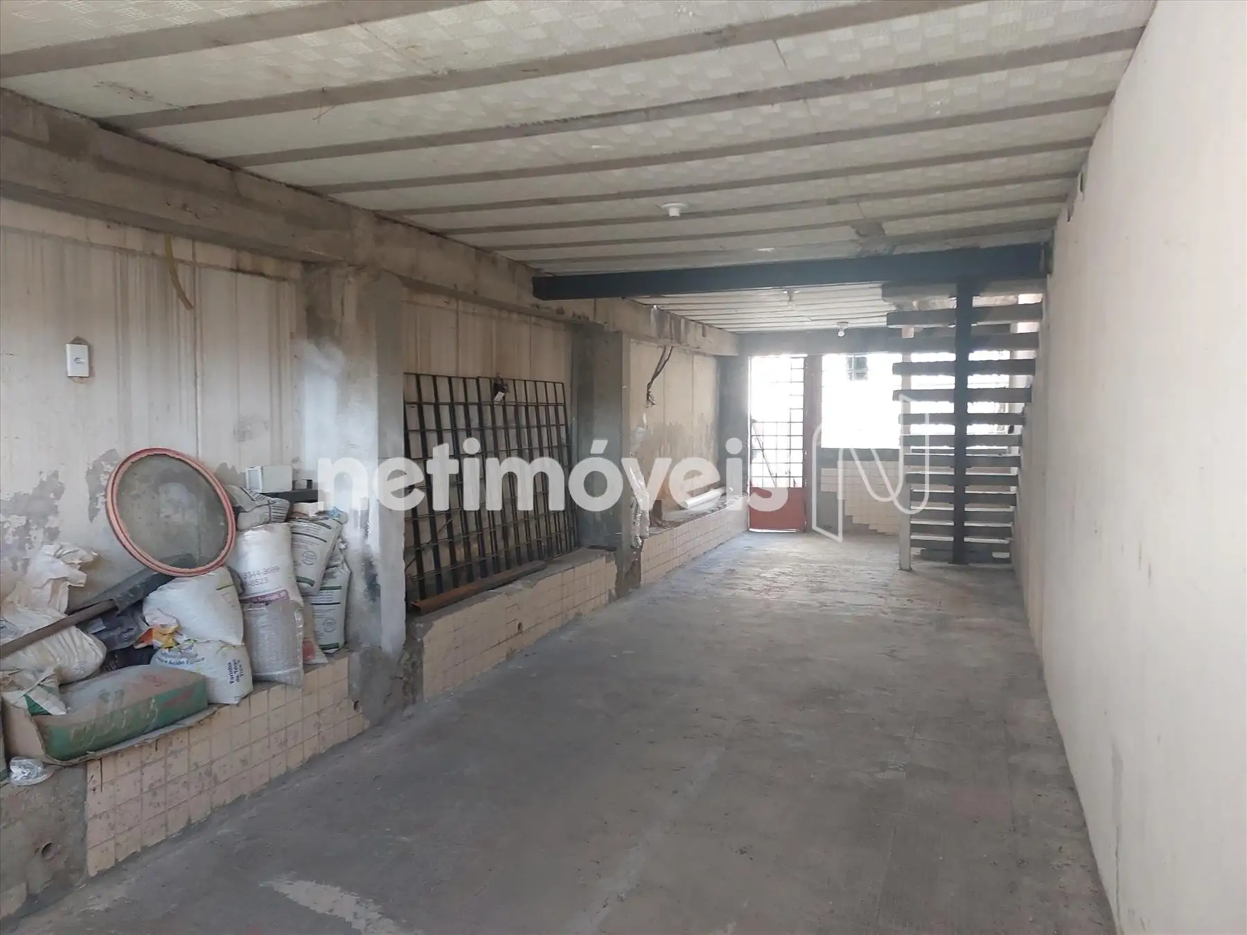 Vista da garagem - acesso