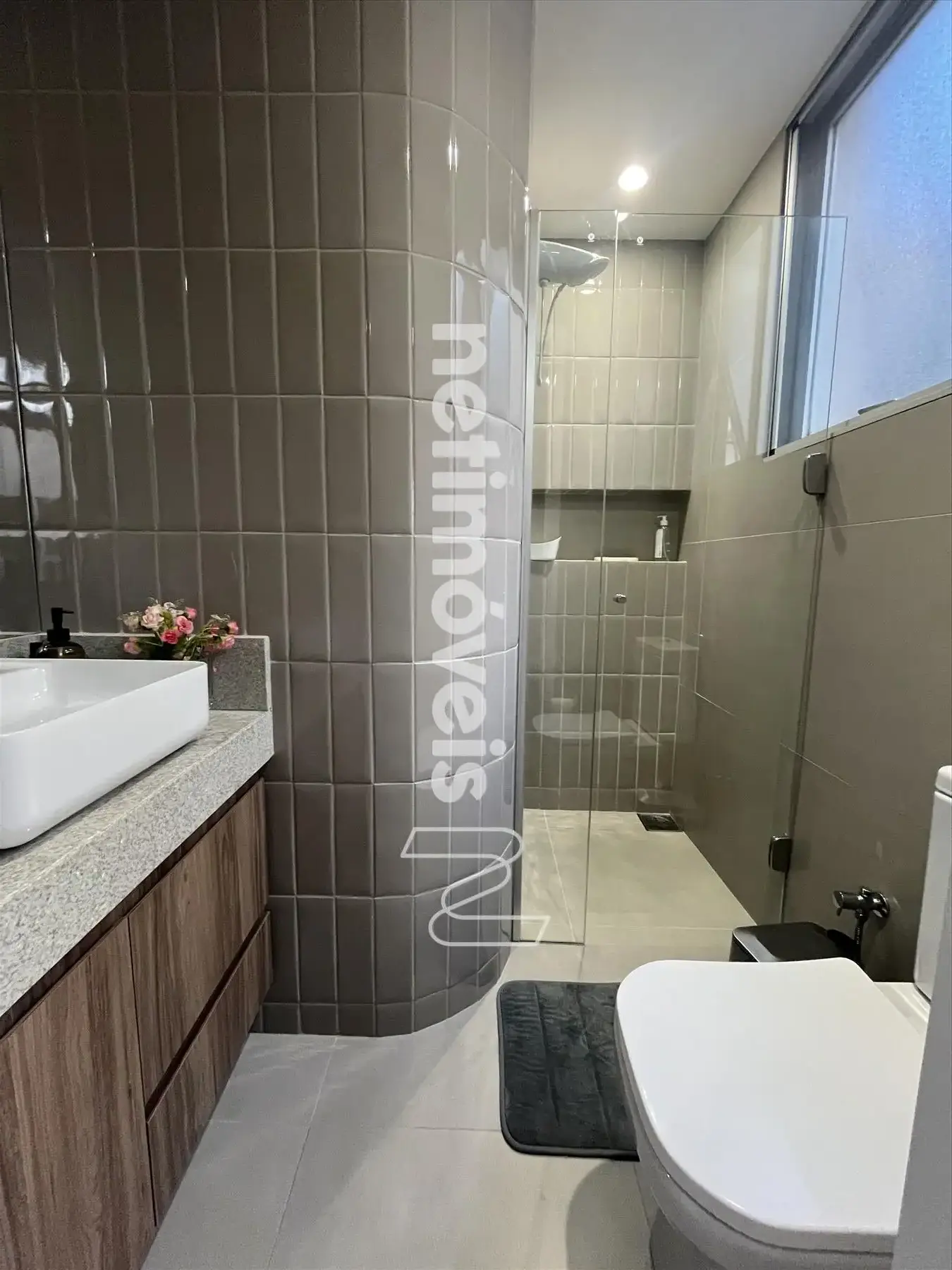 banho da 2ª suíte