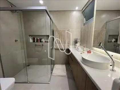 sala de banho da suíte do casal