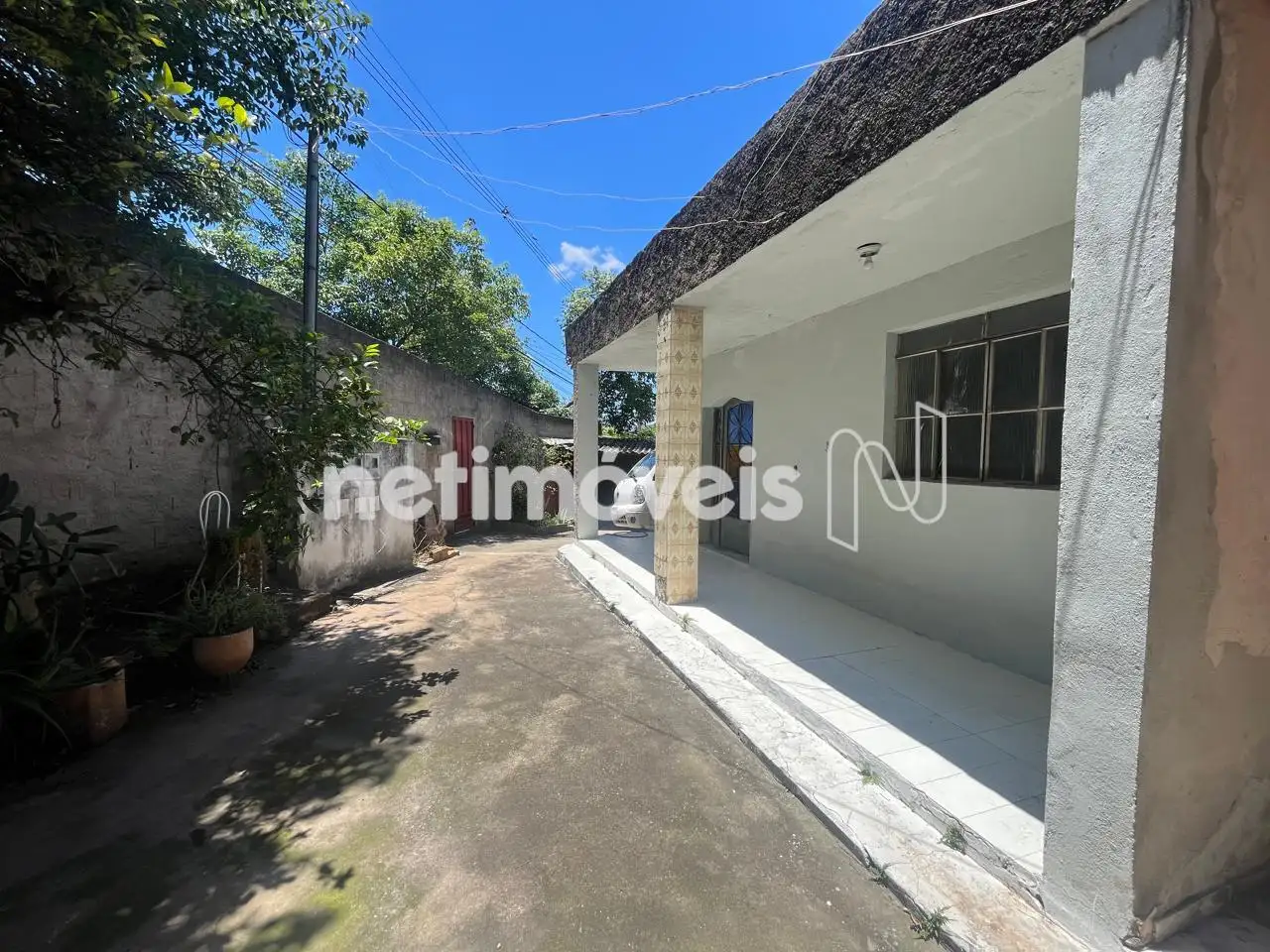 Lote-Área-Terreno para comprar com 360 m², 3 banheiros, 3 vagas em Avenida Presidente Carlos Luz, Caiçaras, Belo Horizonte
