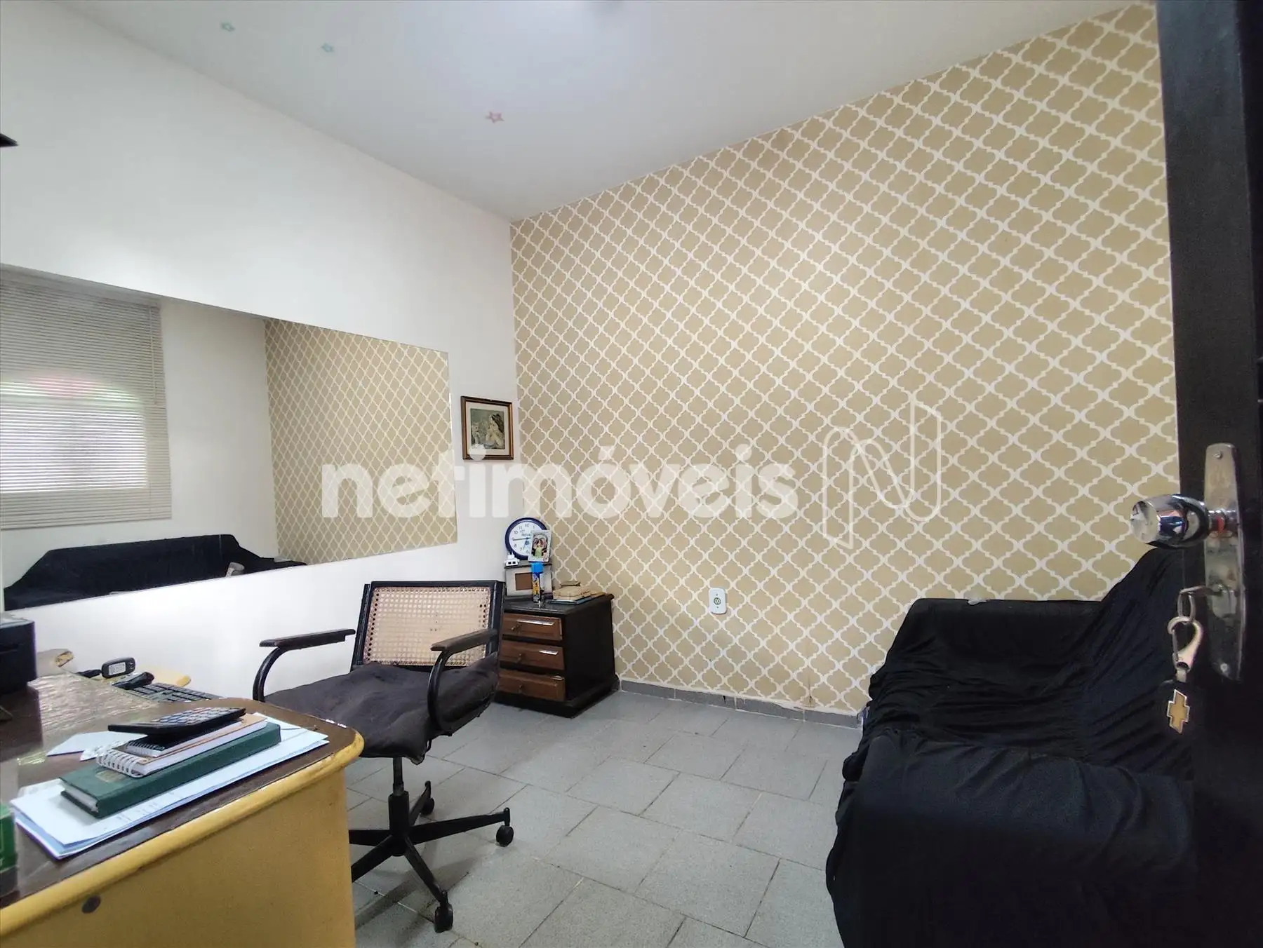 Quarto DCE (Escritório)