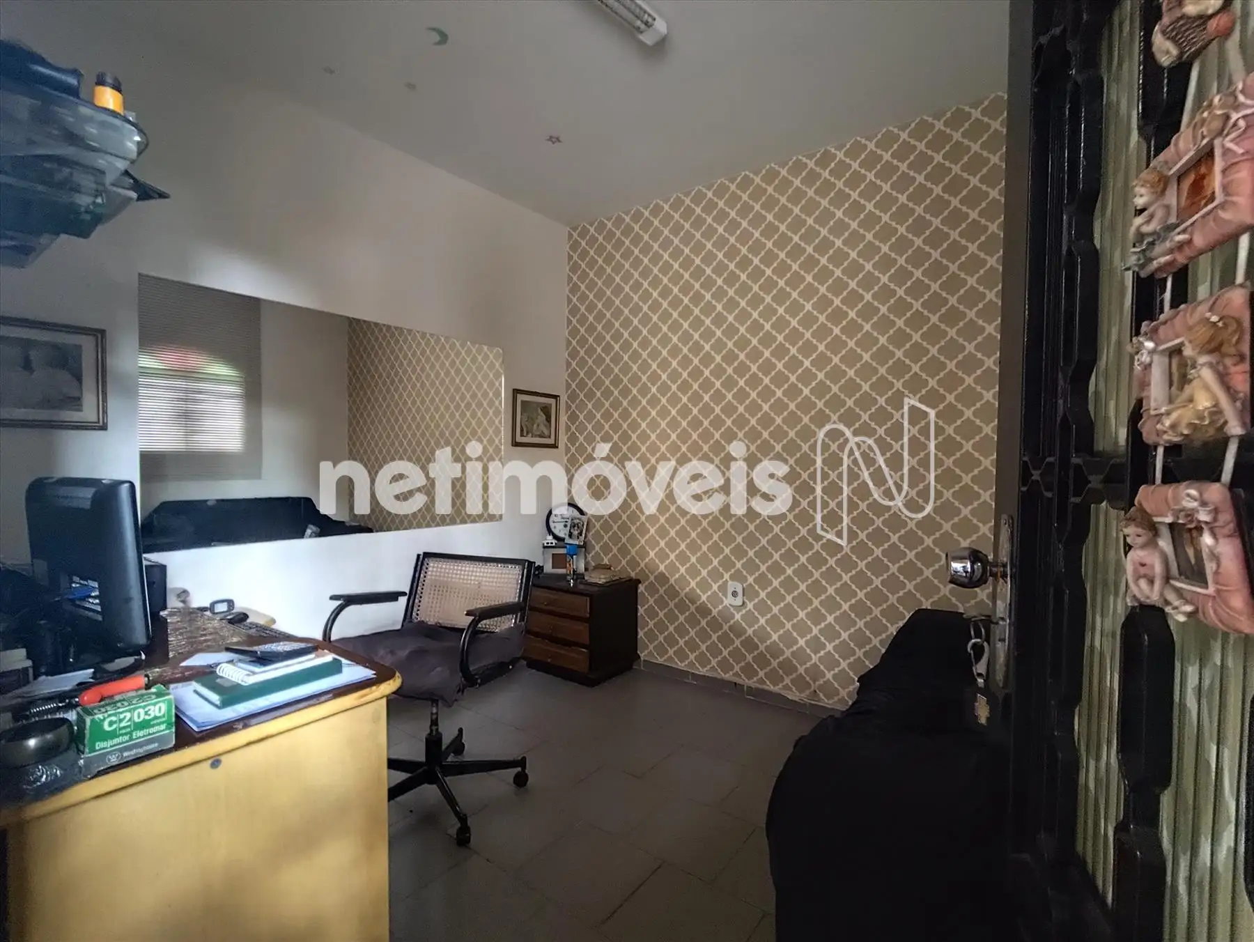 Quarto do DCE (usado como escritório)