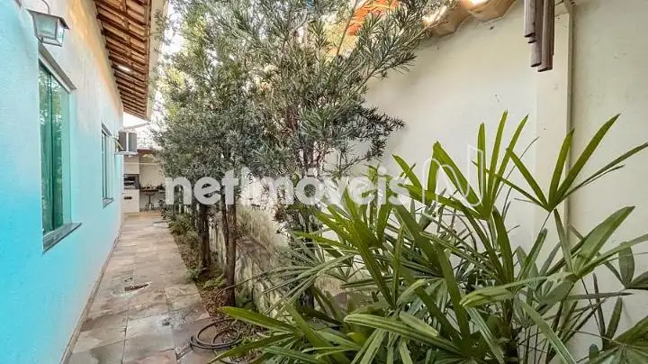 Lateral da casa
