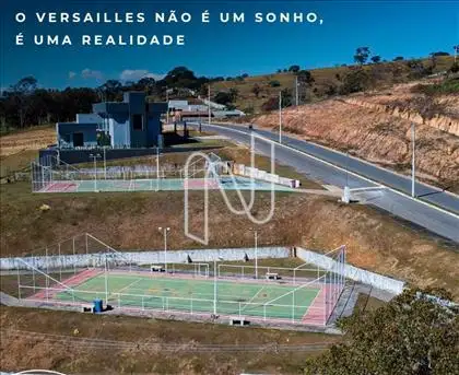 Salão de Festas, quadras e piscina 