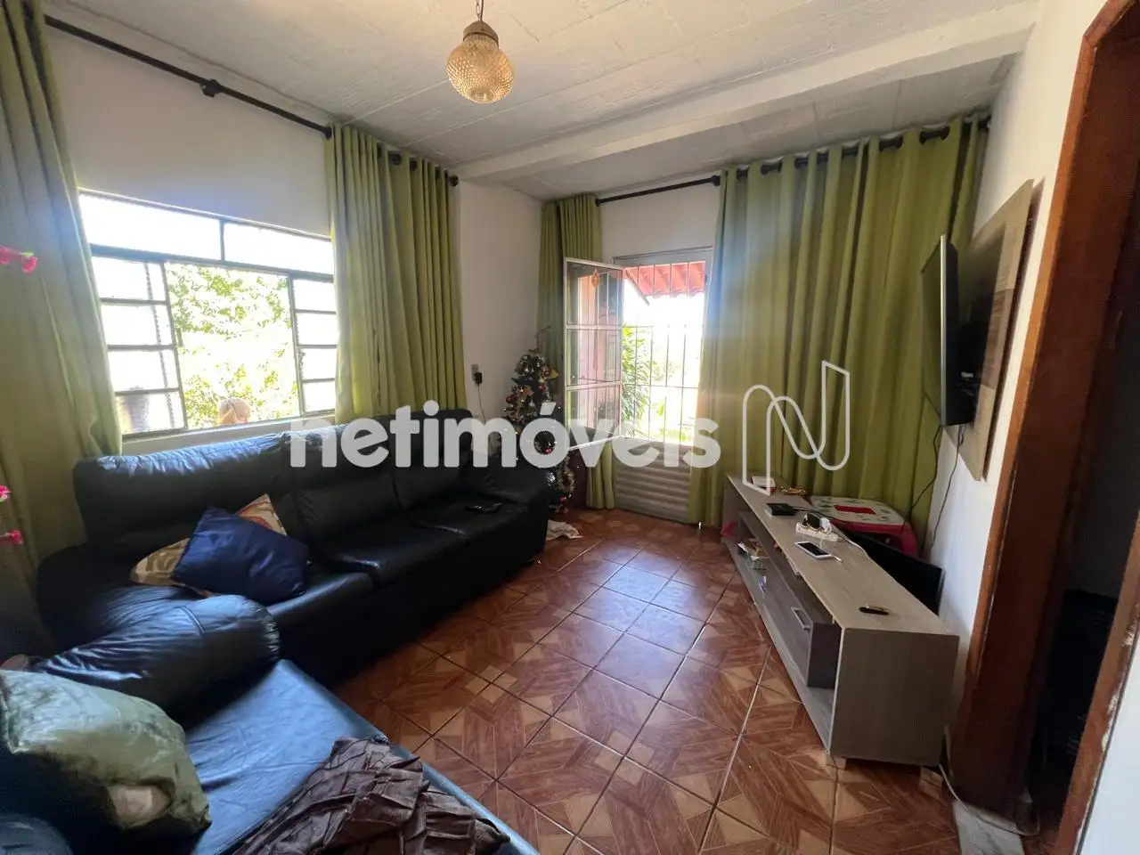 Barracão para comprar com 88 m², 4 quartos, 3 banheiros, 1 vaga em Rua Recife, Nova Esperança, Belo Horizonte