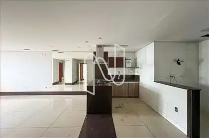 Refeitório ampla com cozinha e 2 banhos  