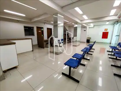 Recepção climatizada acesso Praça Raul Soares