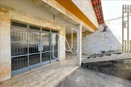  Entrada