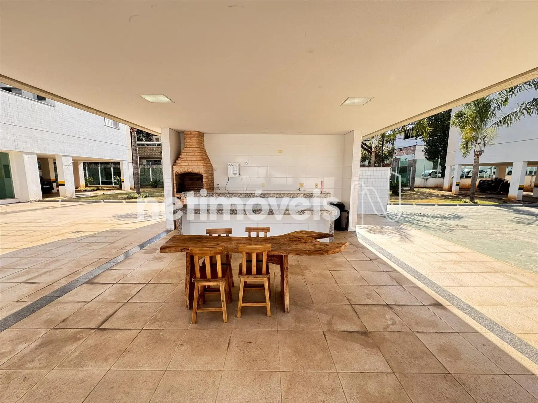 Apartamento com 3 quartos — Indaiá, Belo Horizonte