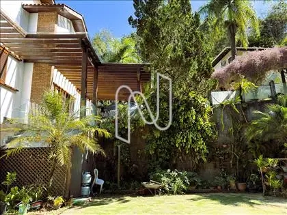 Elevador Privativo nos 3 pavimentos da casa