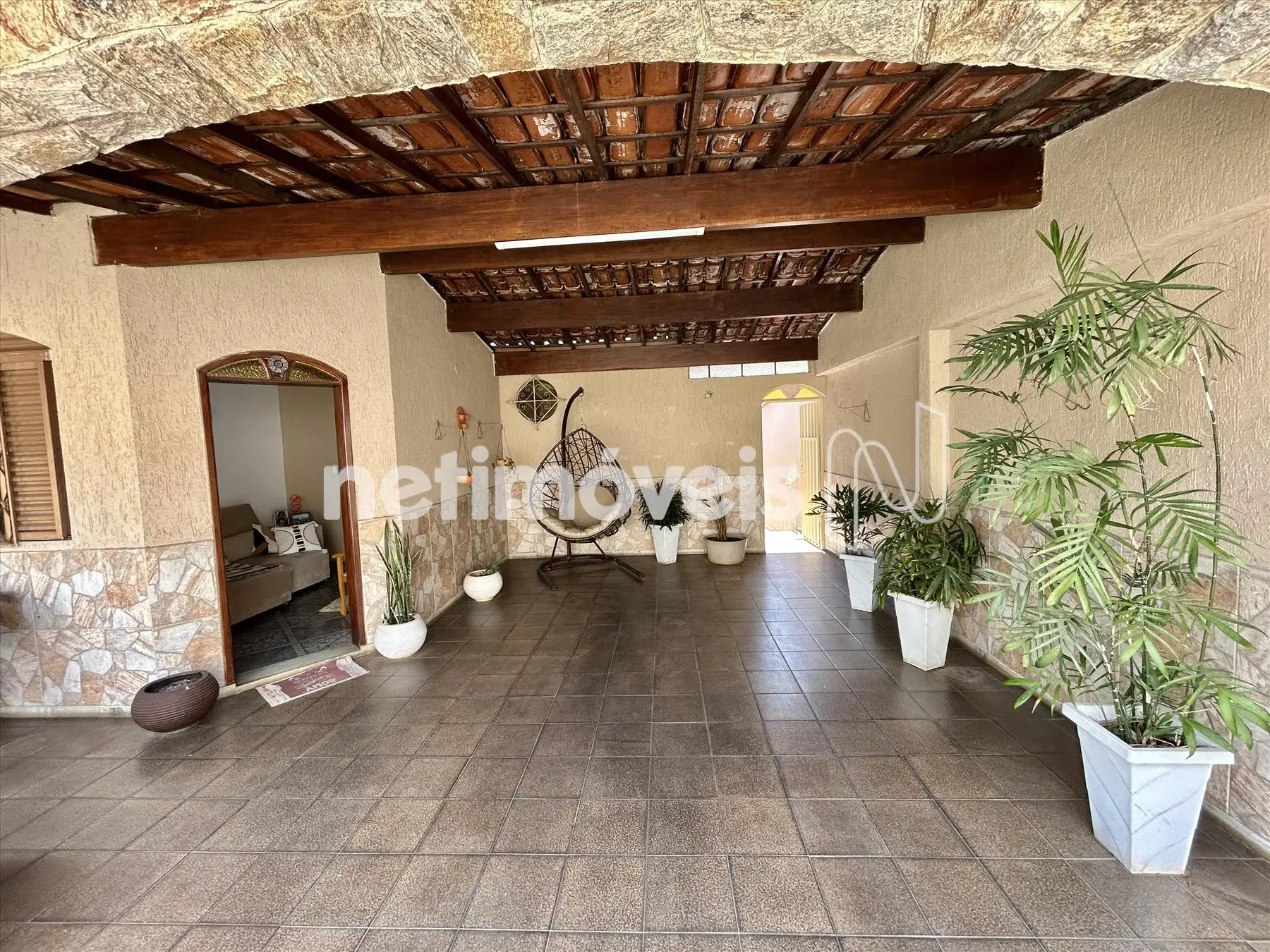 Casa para comprar com 300 m², 4 quartos, 5 banheiros, 3 vagas em Rua Enseada, Conjunto Celso Machado, Belo Horizonte