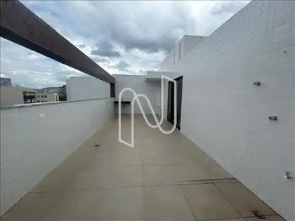 Área externa, gourmet e serviço 